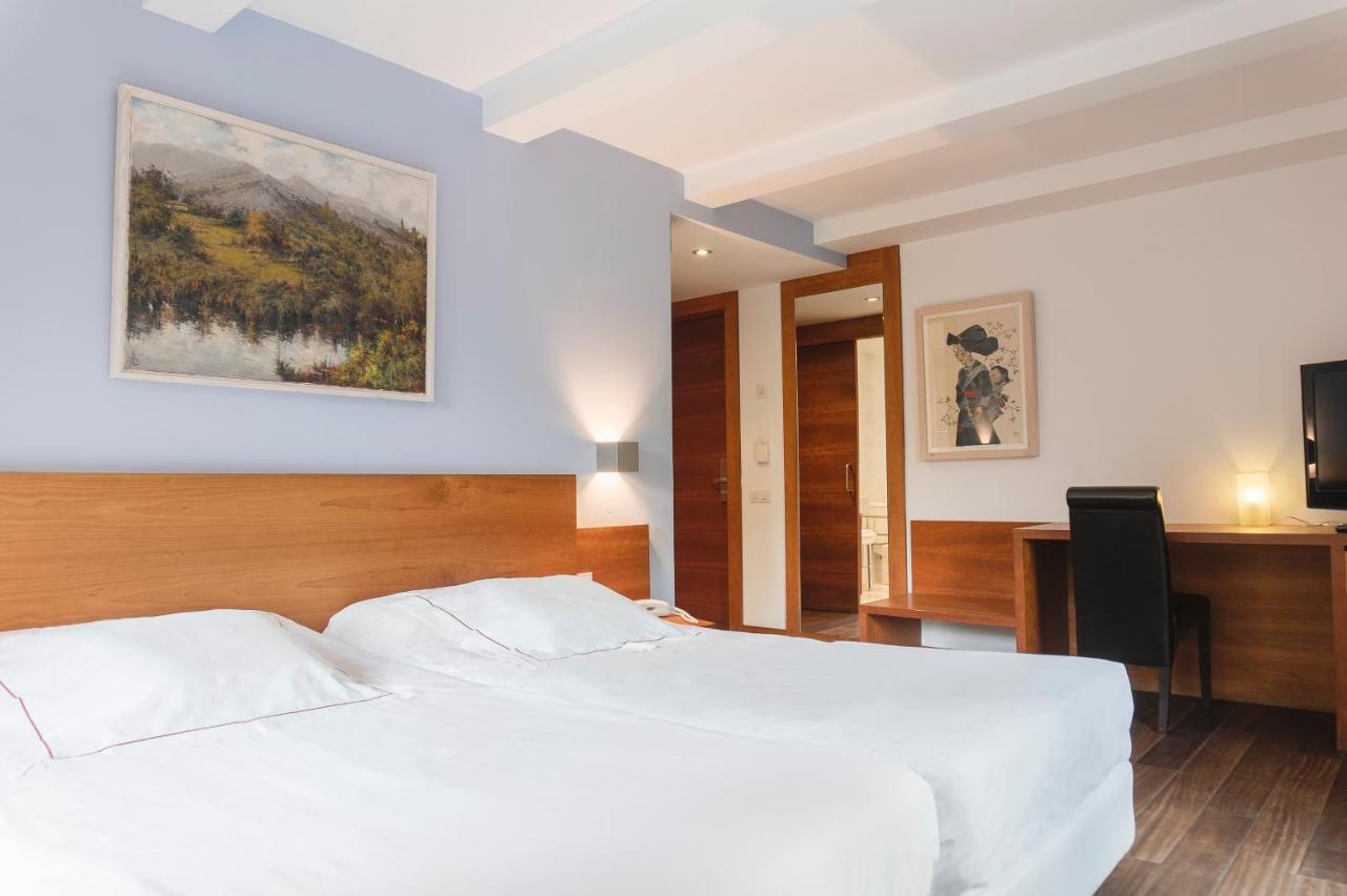 Hotel Cardós Ribera de Cardós Buitenkant foto