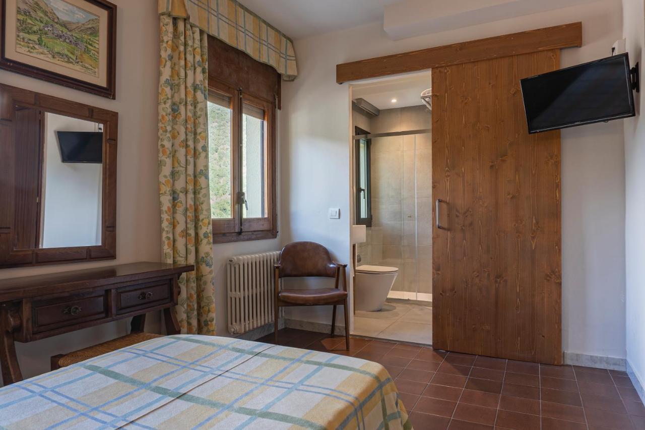 Hotel Cardós Ribera de Cardós Buitenkant foto