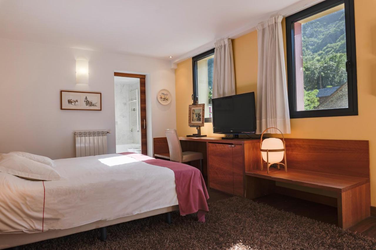 Hotel Cardós Ribera de Cardós Buitenkant foto